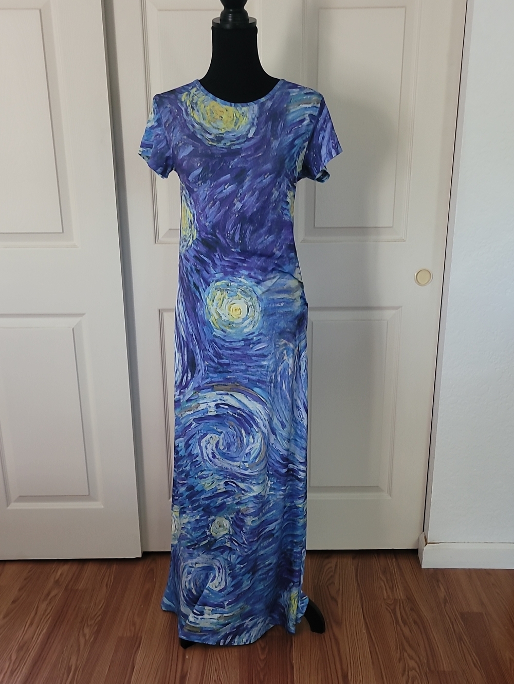 Starry-Sky Print Short Sleeve Maxi Dress Blue New With Tag Size S SUPER STRETCHY